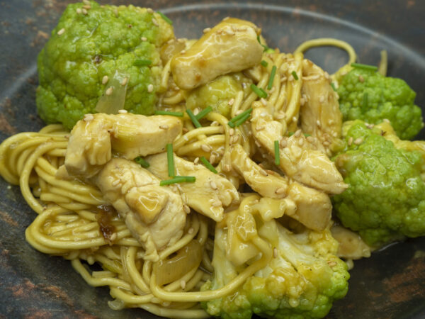 Fideos Orientales con Pollo